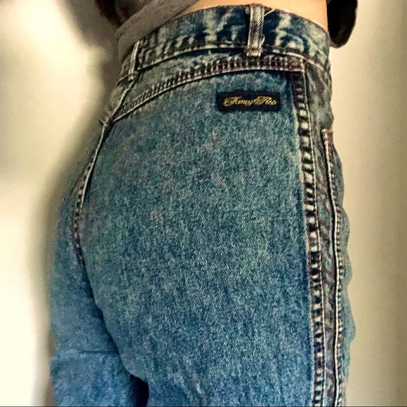 [Sold]Fancy Ass Vintage 80’s High rise Jeans - Picture 2 of 14